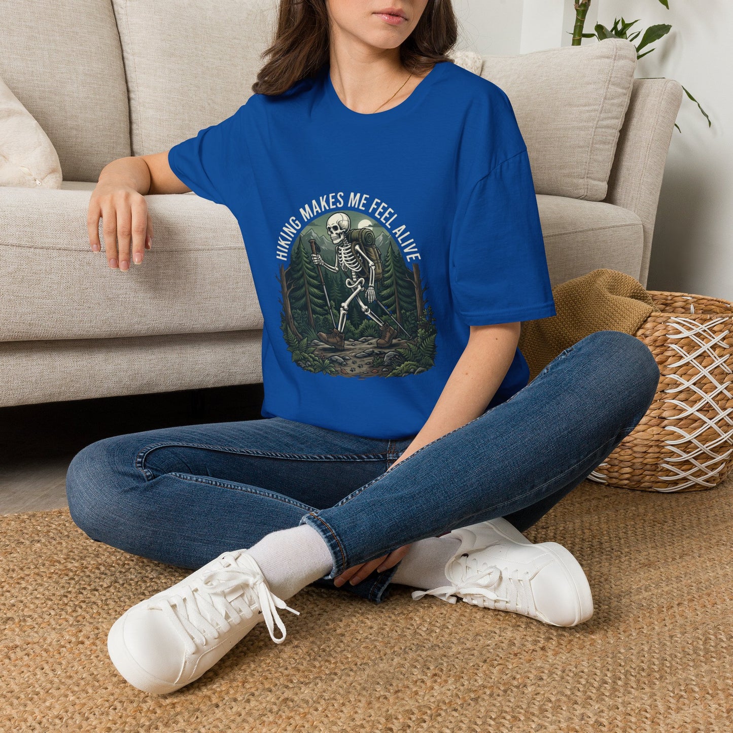 'Hiking makes me feel alive' T-Shirt