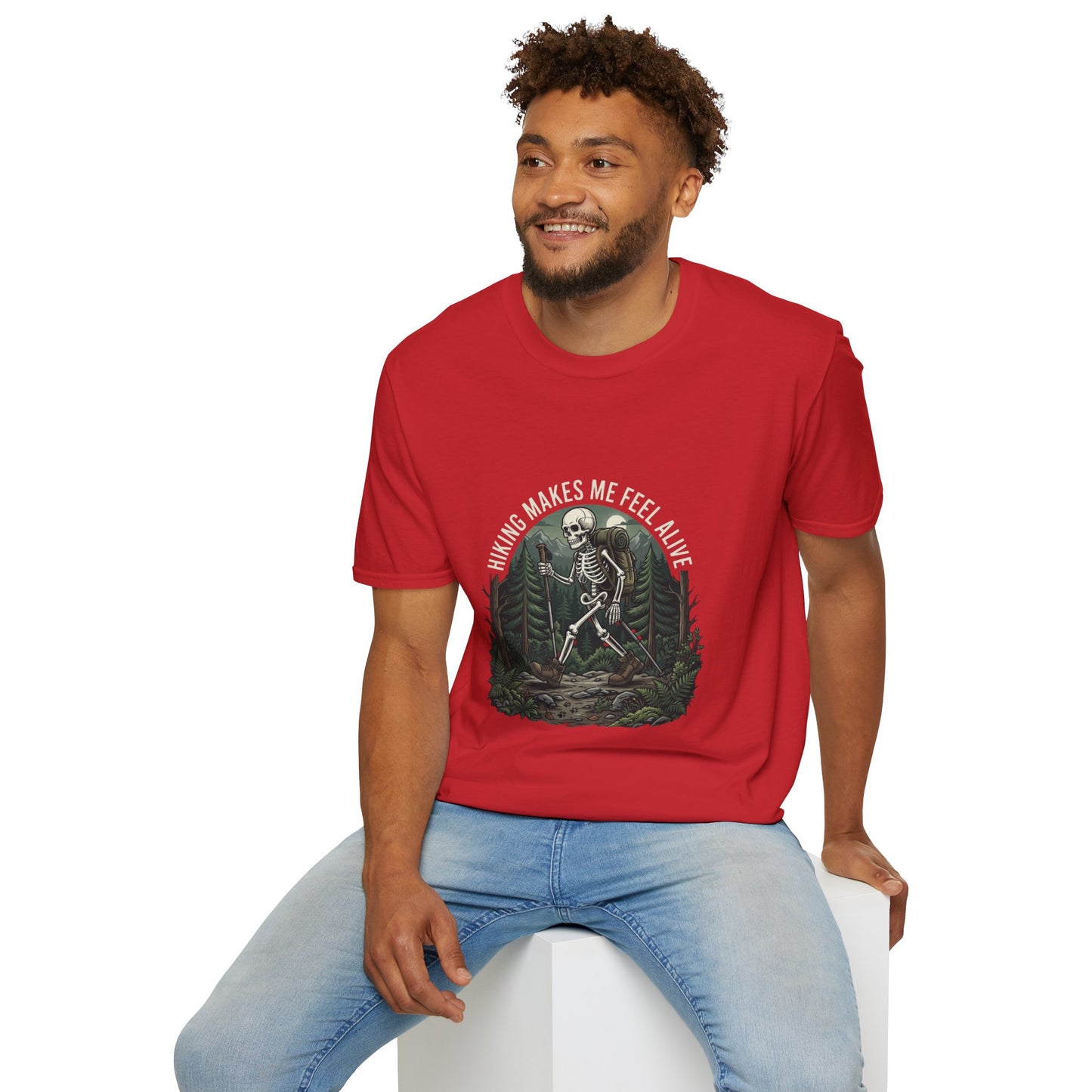 'Hiking makes me feel alive' T-Shirt