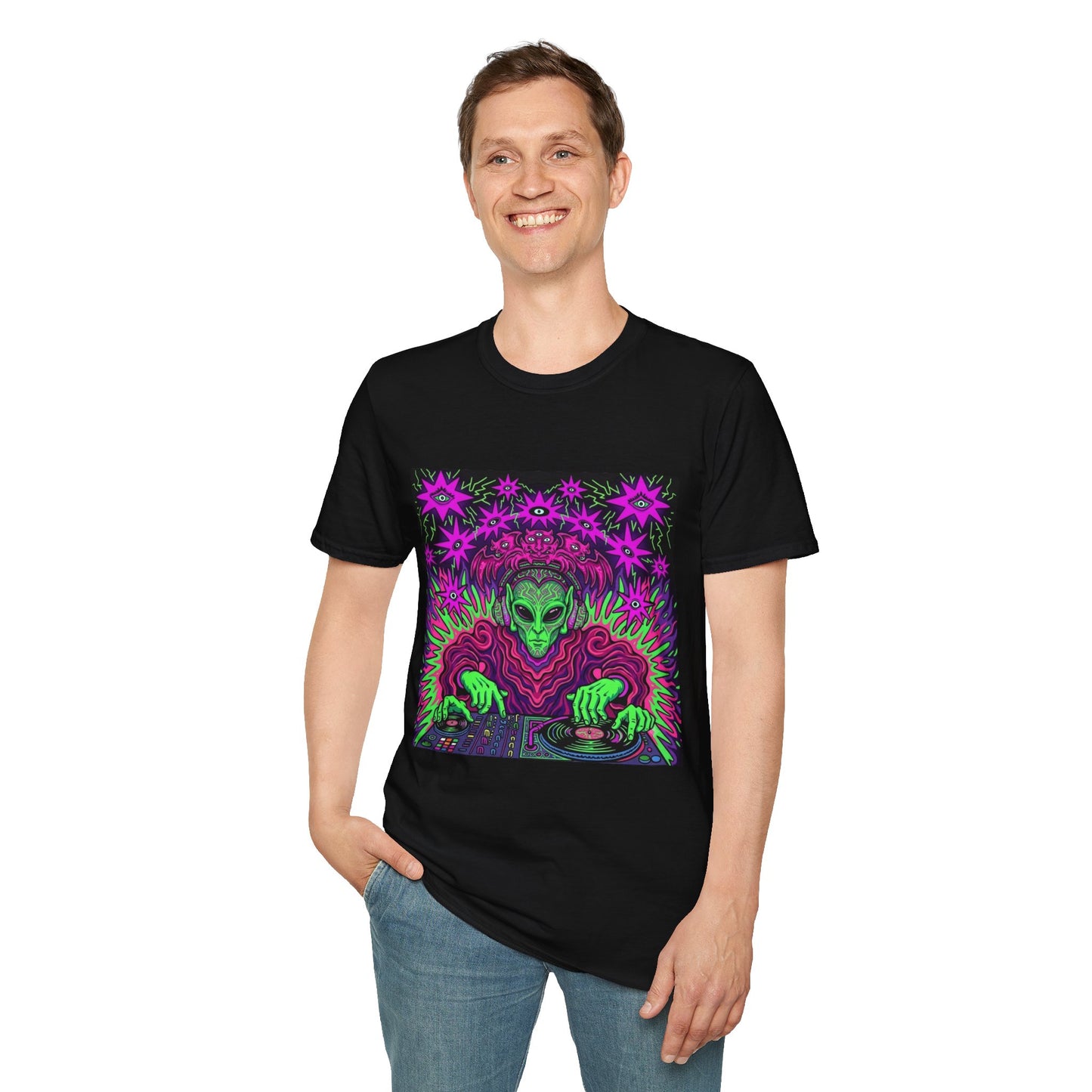 'DJ Alien' T-Shirt